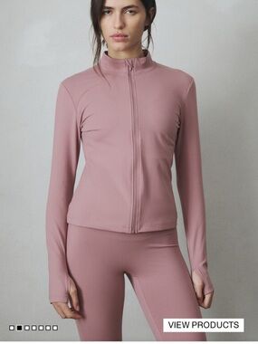 H&M Activewear Jacket with Softmove 🤍 LNWT has matching bottoms for sale!